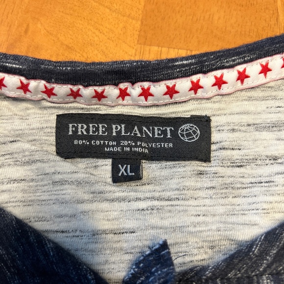 FREE PLANET, MEN'S XL, SHORT SLEEVE, BLACK-WHITE W RED/WHITE TRIM, BU… - Picture 2 of 6